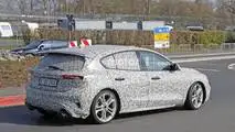 Ford Focus hot version prototype spy photo