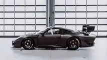 Karbonfiber Gövdeli Porsche 935