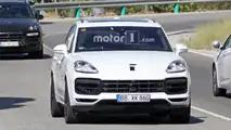 White 2018 Porsche Cayenne Spy Pics