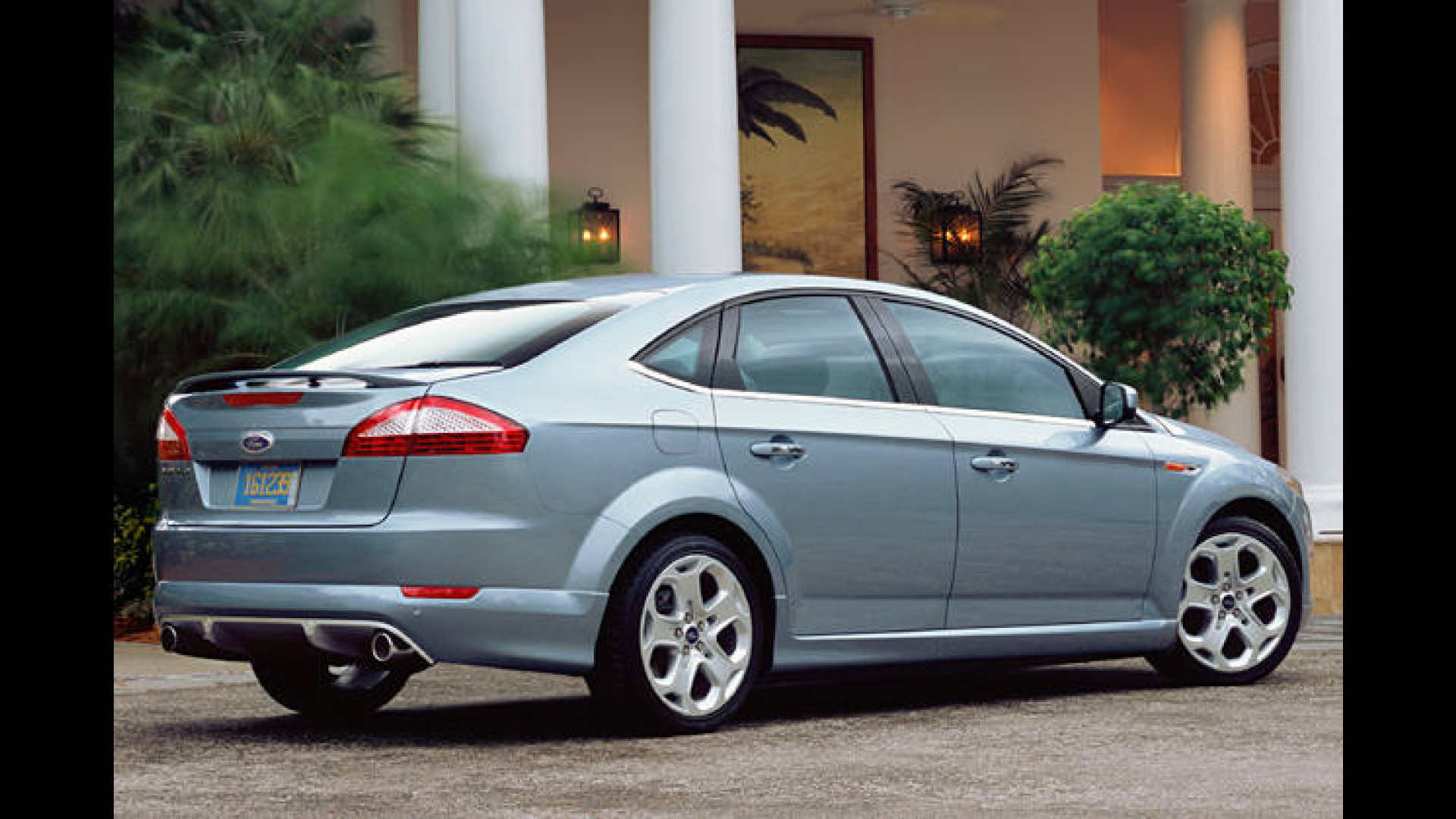 Ford Mondeo James Bond fährt den seriennahen Ausblick