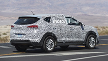 2016 - Hyundai Tucson FCEV Test Mule Spy Shots - Motor1
