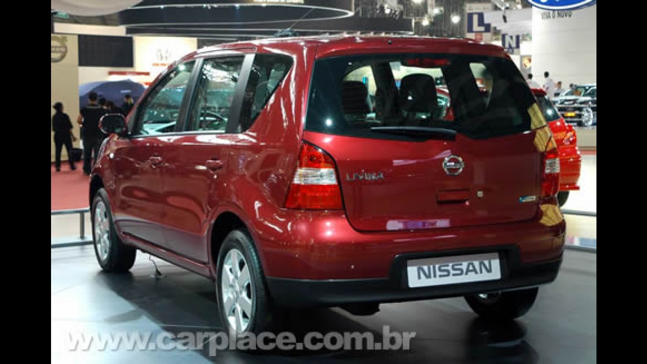 Nissan faz contagem regressiva para lançamento da minivan Livina no Brasil