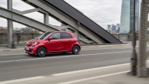 Smart model gamı 109 bg’lik Brabus gücü ile Pekin’de yerini aldı