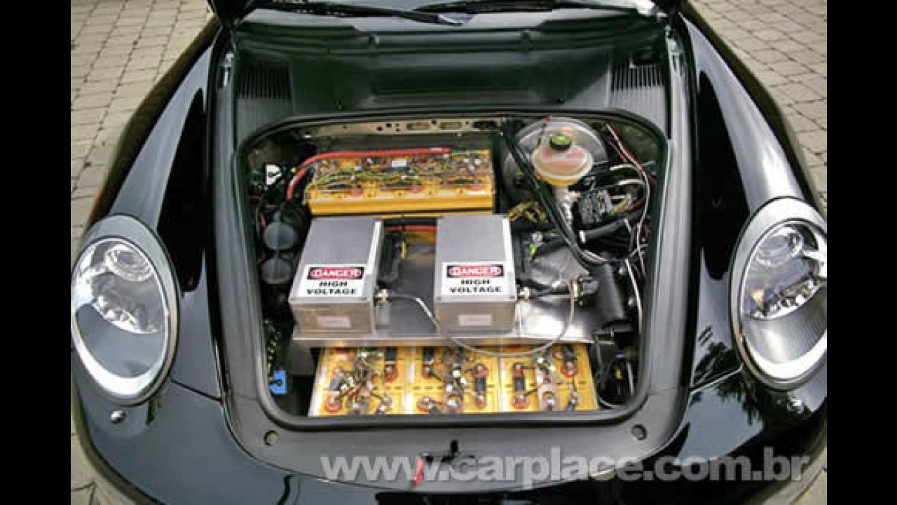 Porsche 911 eRUF tem motor elétrico de 200cv - Recarga em tomada de 220V