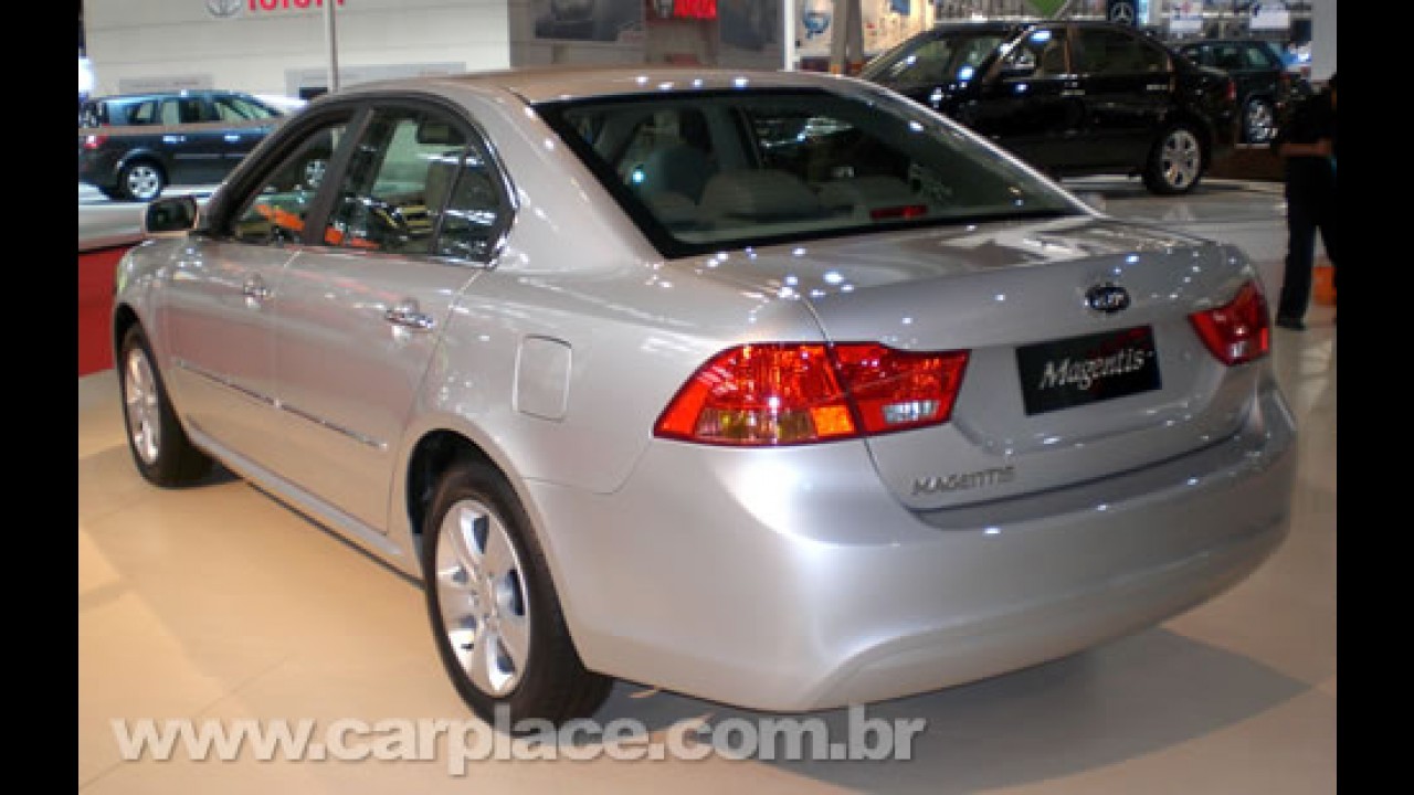 Salão do Automóvel 2008 - Novo sedan Kia Magentis chega ao Brasil por 74.900