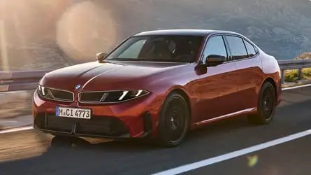 2027 年式 BMW 3 系列登場：搭載 437 匹馬力與原廠甩尾模式