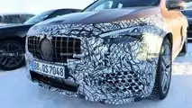 Photos d'espionnage rapprochées de la Mercedes-AMG GLA45 Facelift