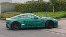 Aston Martin Vantage Casus Fotoğrafları