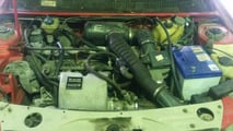 Peugeot 205 GTI abandonado
