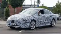 Mercedes CLA auf MMA-Basis als Erlkönig