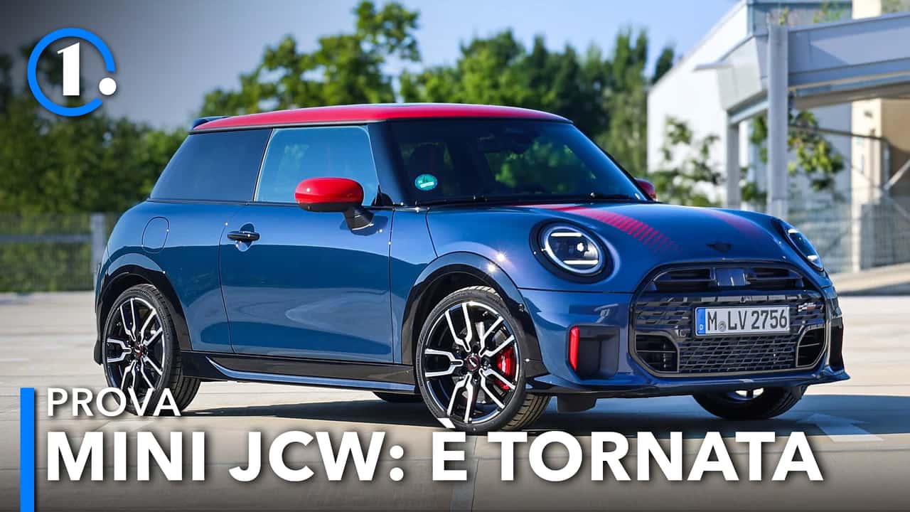 MINI JCW benzina (2025): una piccola bomba che può dare dipendenza