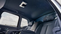 Badge Rolls-Royce Cullinan noir Daisy