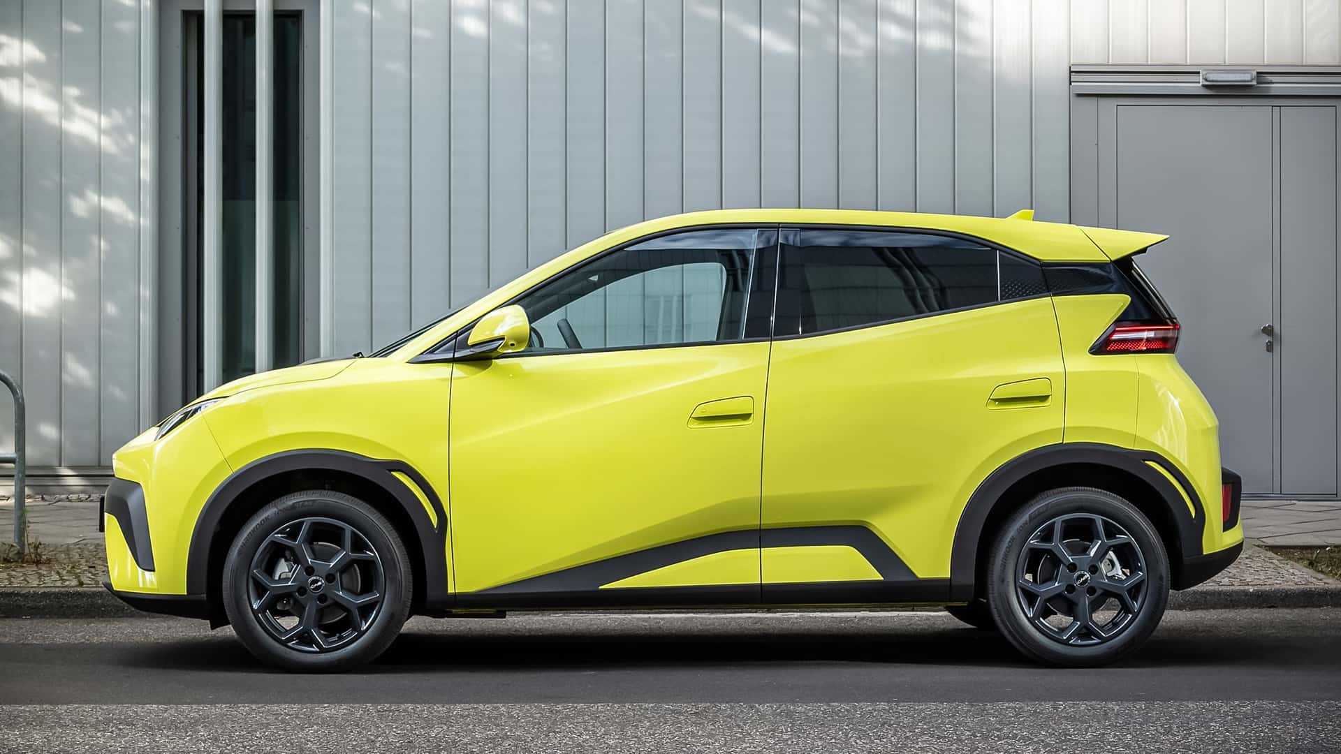 Chinese EVs Could Soon Flood Into Canada Because Of Canola Oil