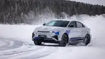 Alpine A390, the photos of the tests at the Arctic Circle