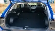 Kia EV4 2025, interior y maletero