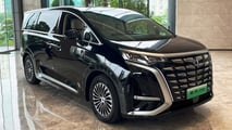 Denza D9: van de alto luxo da BYD chega no segundo semestre de 2026