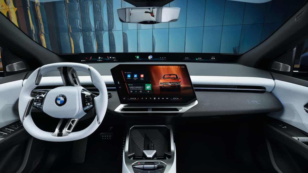 BMW iX3, com'è fatto dentro il nuovo SUV bavarese