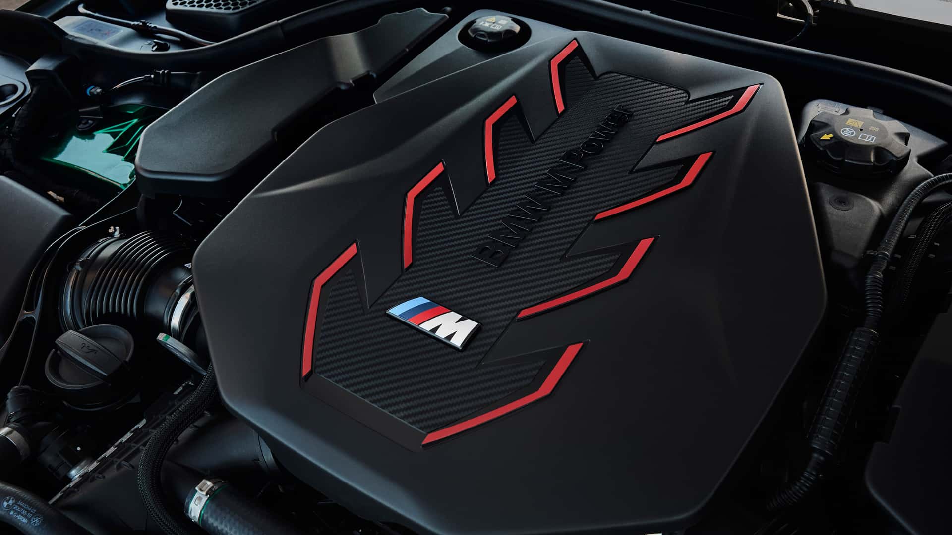 BMW Catat Penjualan V-8 Tertinggi Tahun Lalu
