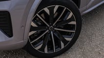 2026 Volvo XC90 Plug-In Hybrid Review