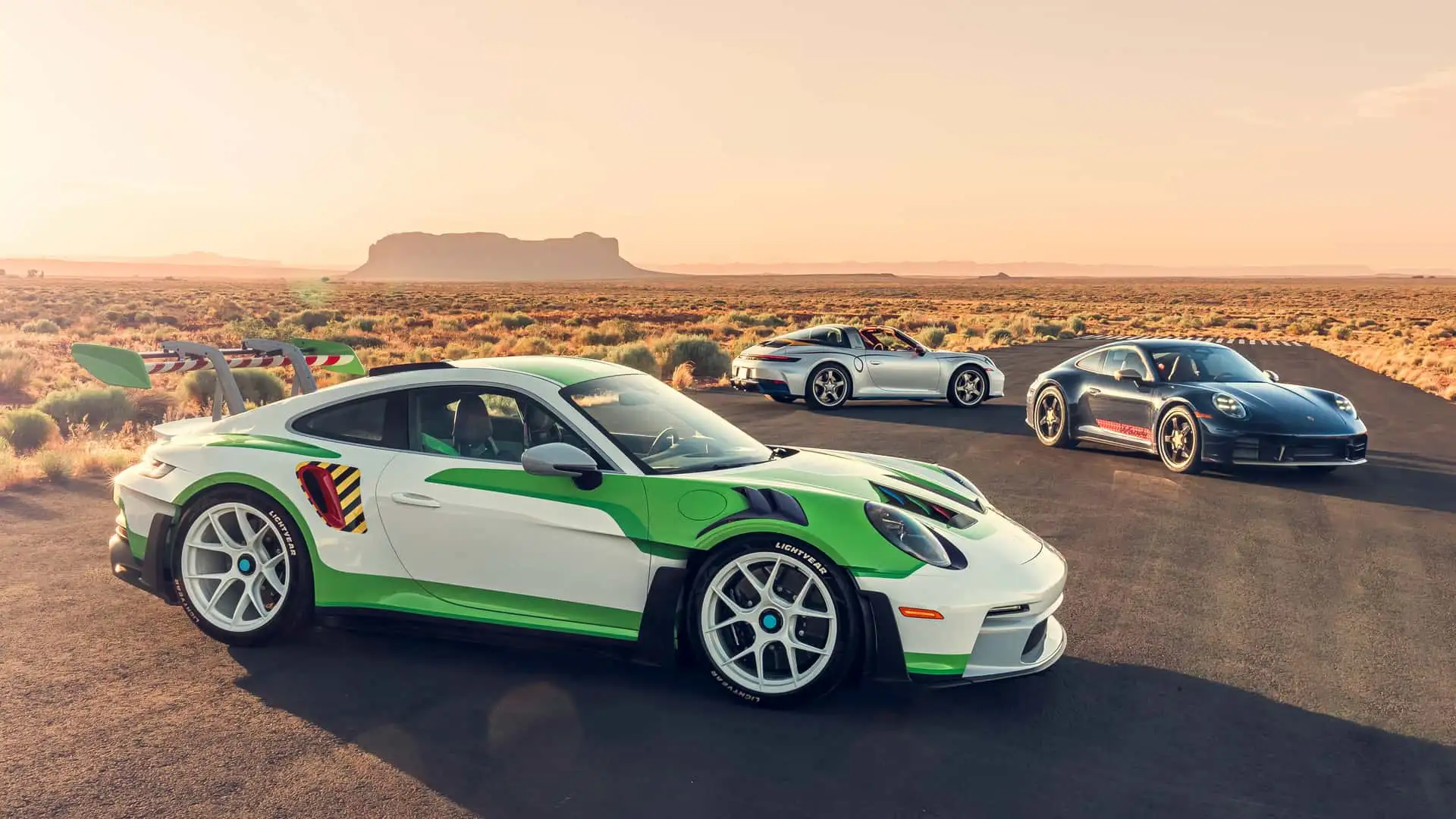https://cdn.motor1.com/images/mgl/zxJG7K/s1/porsche-s-pixar-cars.webp
