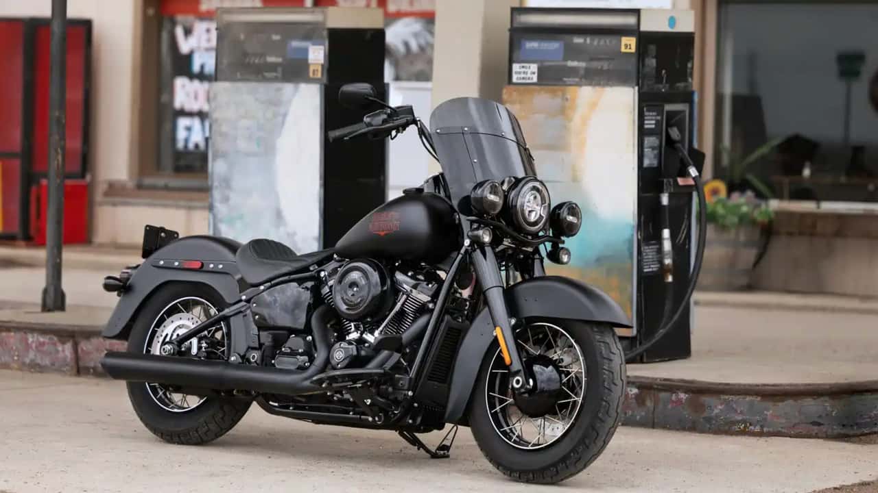 Harley-Davidson Deadwood Motorcycle