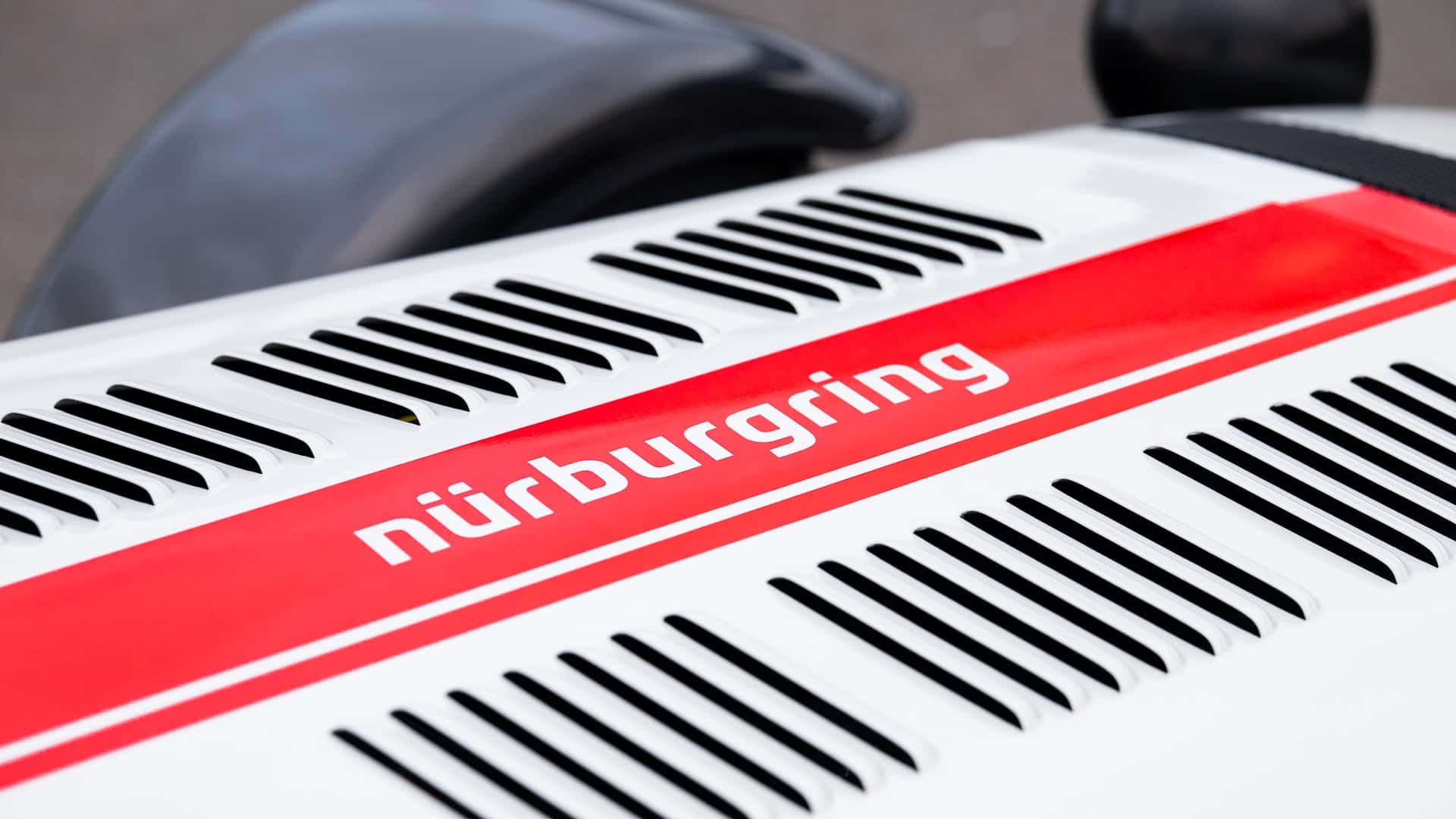 https://cdn.motor1.com/images/mgl/zxJek7/s1/caterham-seven-nurburgring-edition.jpg