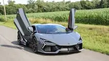 2025 Lamborghini Revuelto Review-11