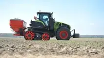AXION TERRA TRAC il trattore ideale anche per la concimazione