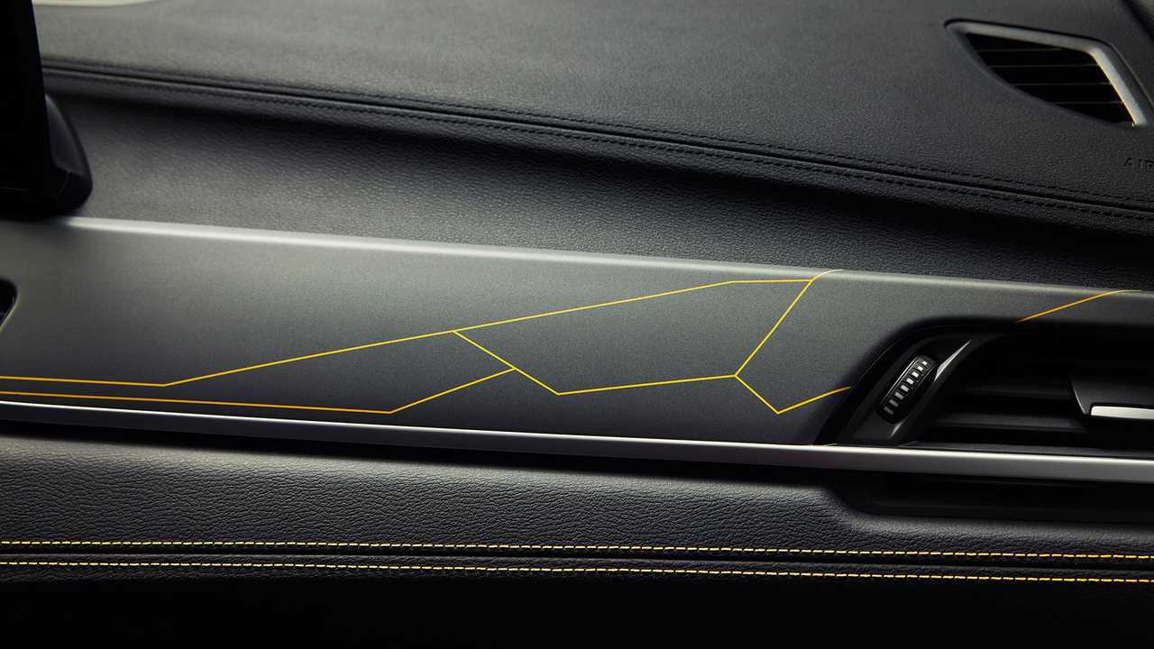 BMW X2 Edition GoldPlay