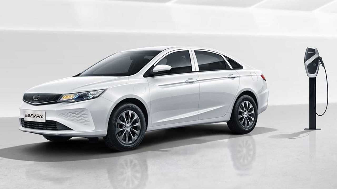 Geely Emgrand EV Pro