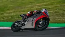 Ducati V21 L - Action
