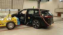 2021 BMW iX Euro NCAP crash test