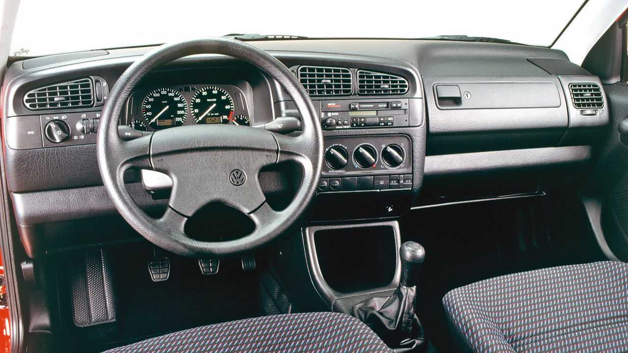 VW Vento (1992-1998)
