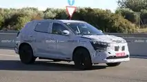 Renault Austral, il prototipo ripreso in Spagna