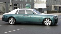 Rolls-Royce Phantom, le foto spia del restyling