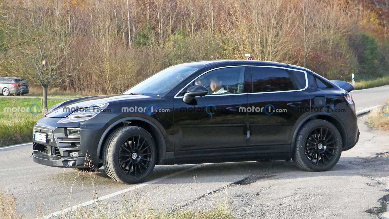 Испытания электрического Porsche Macan