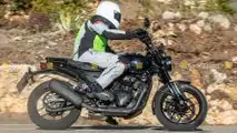 Fotos de espionagem da Triumph Street Single - Lado Direito 3
