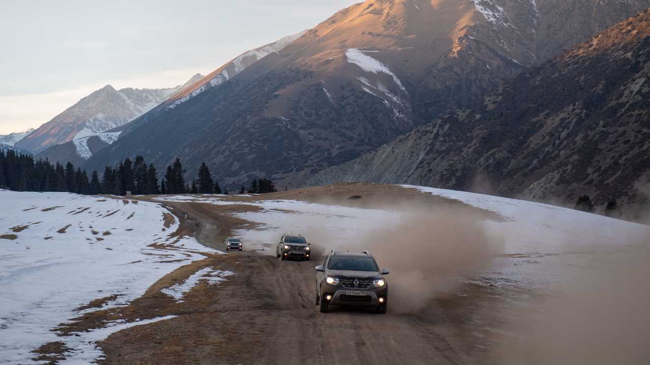 Renault Duster в горах Киргизии
