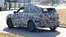 Nuova MINI Countryman, le foto spia della versione sportiva
