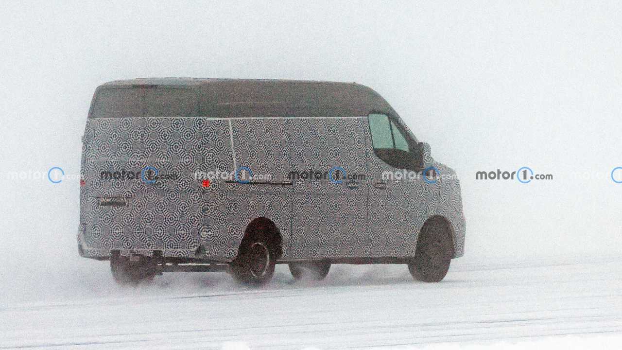 Nuovo Renault Master, le prime foto spia