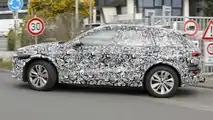 Photo d'espionnage de l'Audi RS Q6 E-Tron avec vue latérale