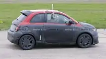 Fotos espía del Abarth 500 EV 2023