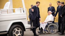 Mercedes G 580 EQ als Papamobil