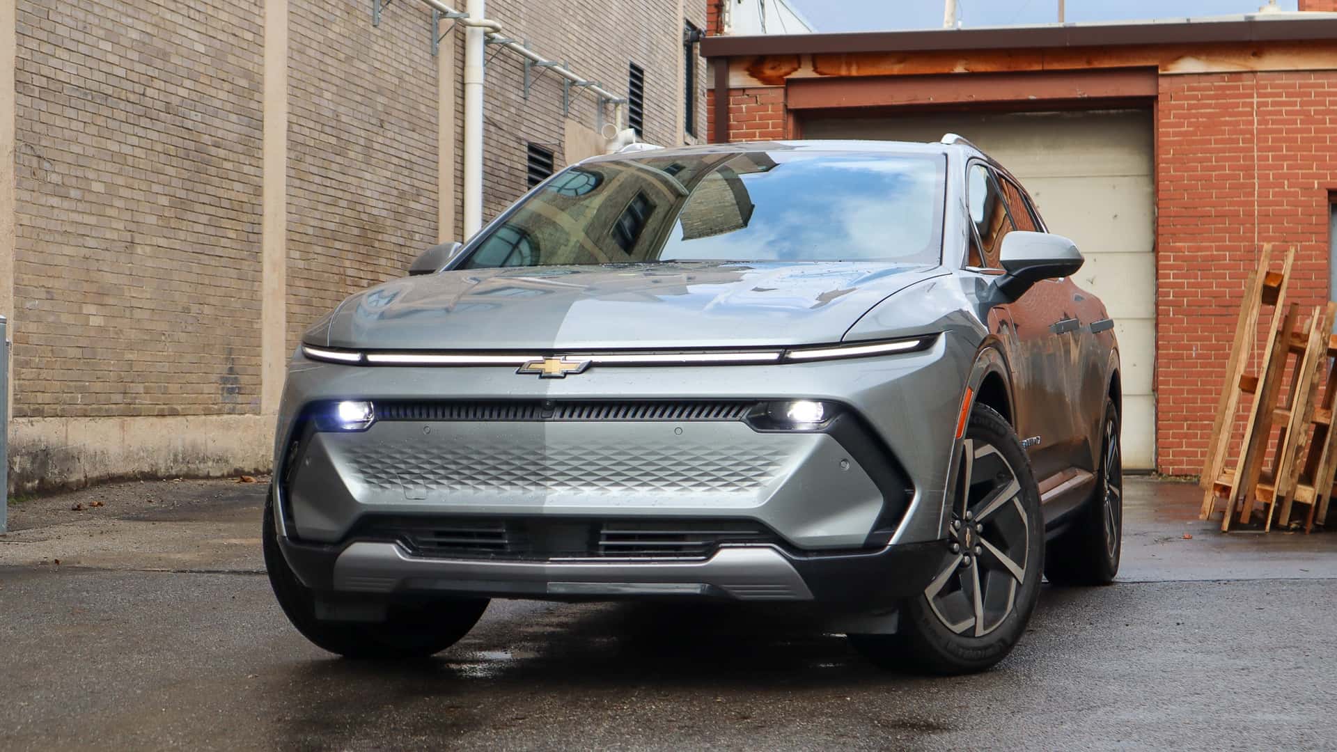 Estudio AAA: Los Eléctricos y Híbridos Reducen su Autonomía en Frío, pero los EVs Siguen Siendo Más Económicos