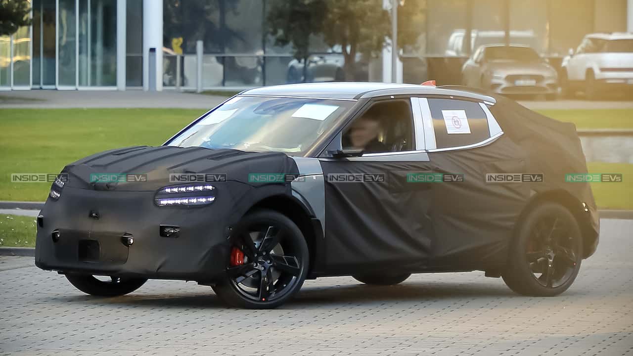 Genesis GV60 Magma (2025) Erlkönigfotos