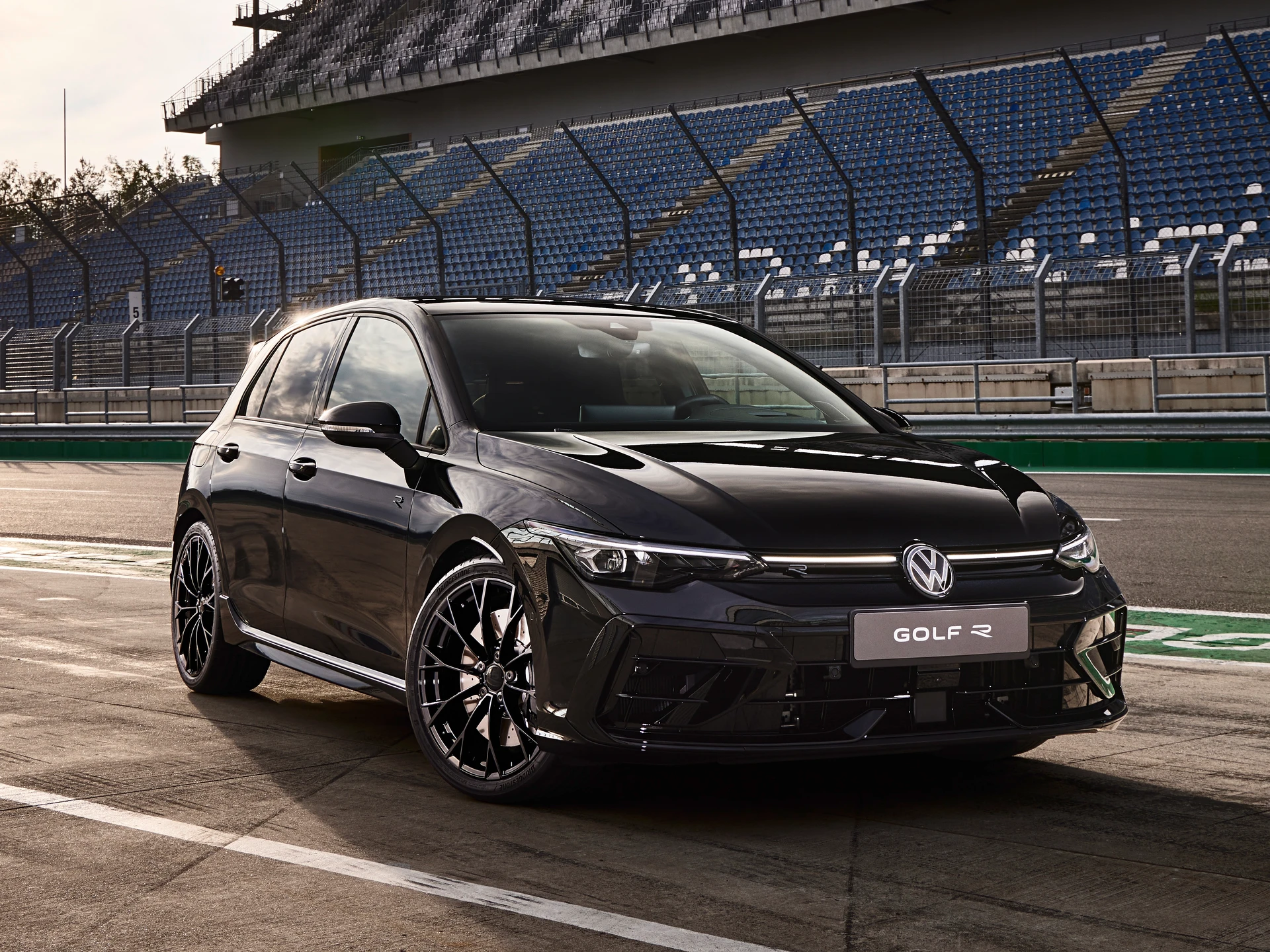 The Volkswagen Golf R Is Nearly a $50,000 Car Now