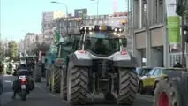 Trattori in marcia su Milano: gli agricoltori chiedono lo stato di crisi