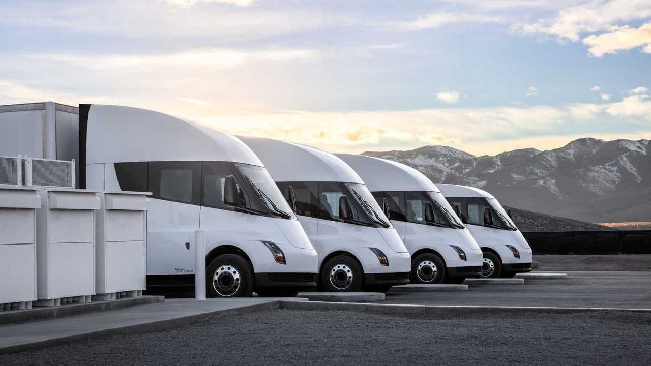 Tesla Semi Nuove Foto 2022