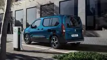 Peugeot e-Rifter charging