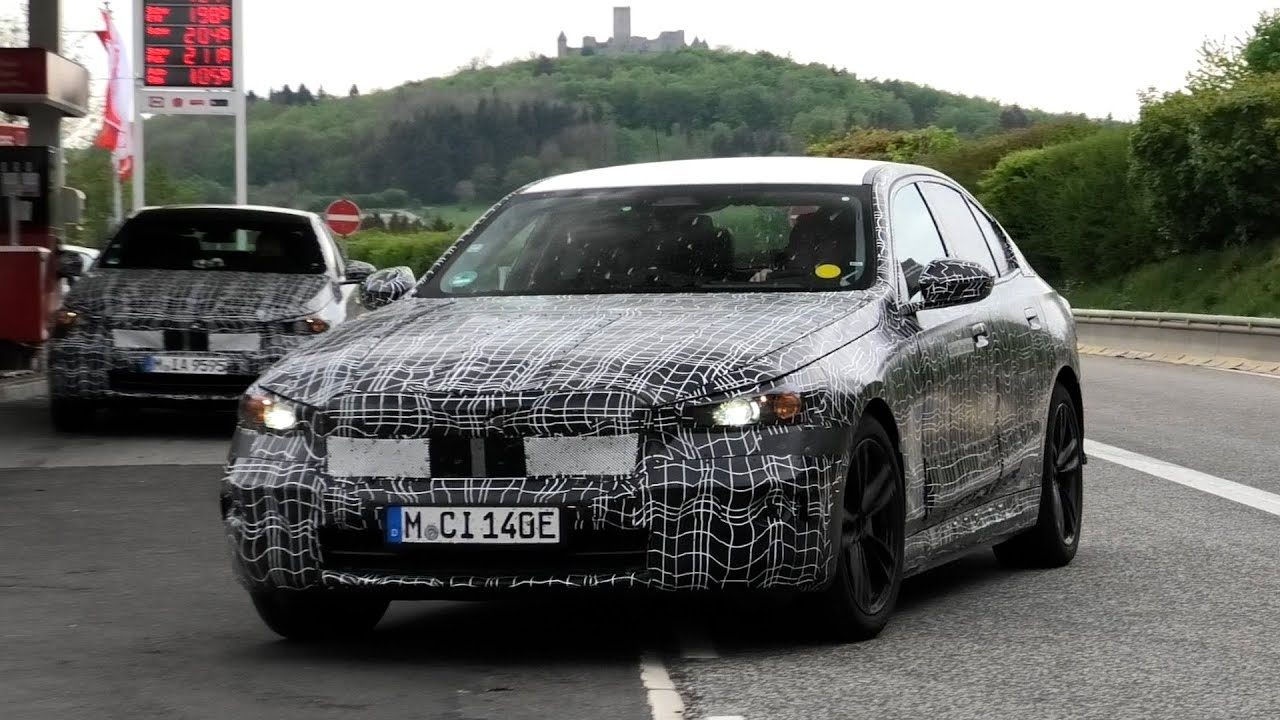 2024 BMW i5 Next-Gen 5 Series EV SPIED TESTING AT THE NÜRBURGRING | SPYSHOT